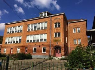 216 W 9th Ave, Tarentum, PA