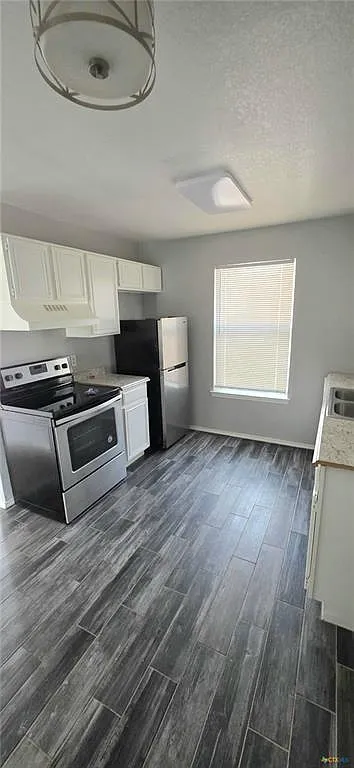 2 bed, 795 sqft, $875 — Photo 2