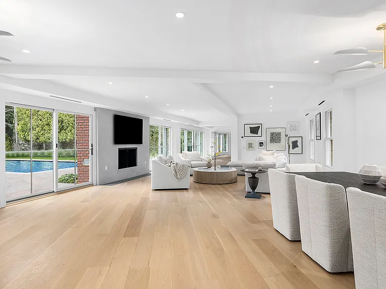 81 Skimhampton Rd — Photo 8
