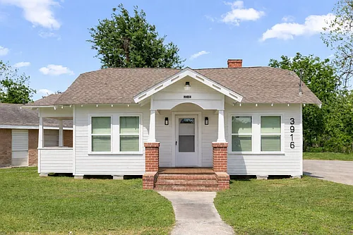 3916 Kennon St Photo 1