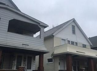 911 Royal Rd, Cleveland, OH 44110