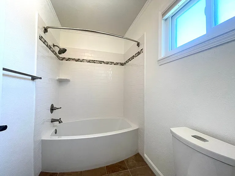 401 E California Blvd #210 — Photo 24