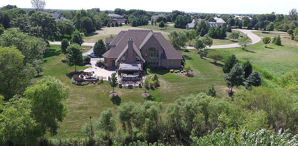 1st image of 36W530 Oak Pointe Dr