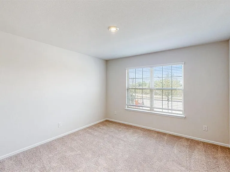 5809 Sandown Dr — Photo 3