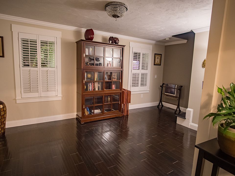 4 Fulton St, Nashua, NH 03060 Zillow