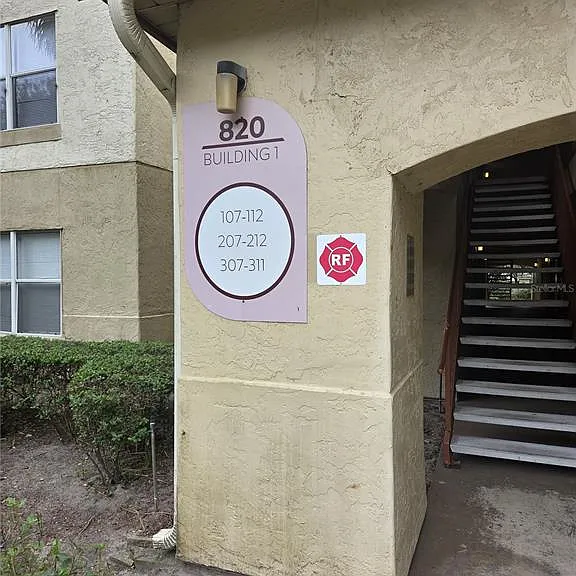 820 Camargo Way #207 — Photo 2