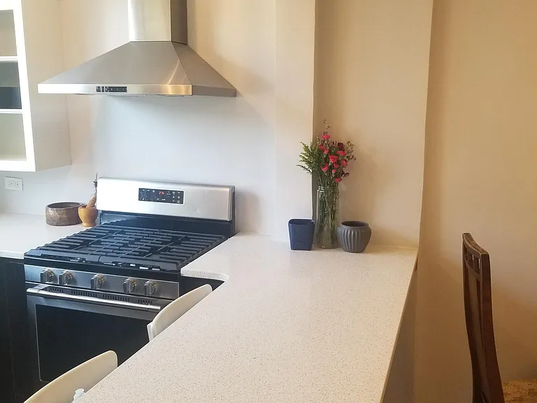 70 Sherwood Ave #1 — Photo 28