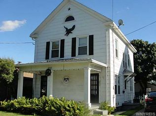 2923 Porter Rd, Niagara Falls, NY 14305