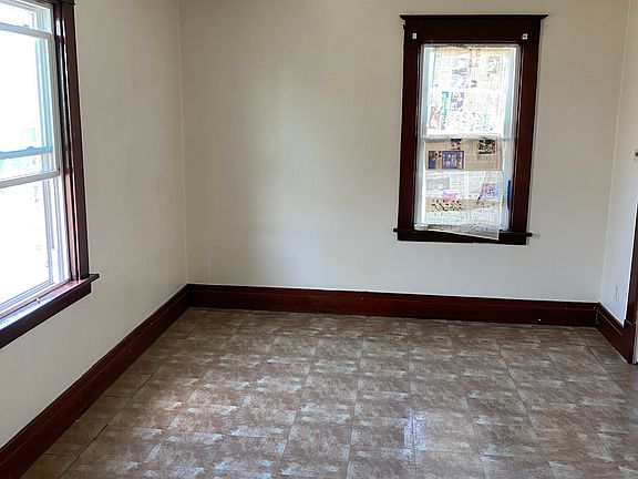 4th image of 501 Hewitt Ave Floor 1