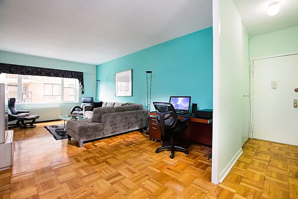 Sold by Keller Williams NYC | media 8