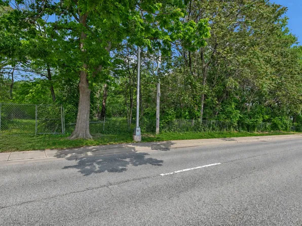 2623 Essington Rd, Joliet, IL 60435