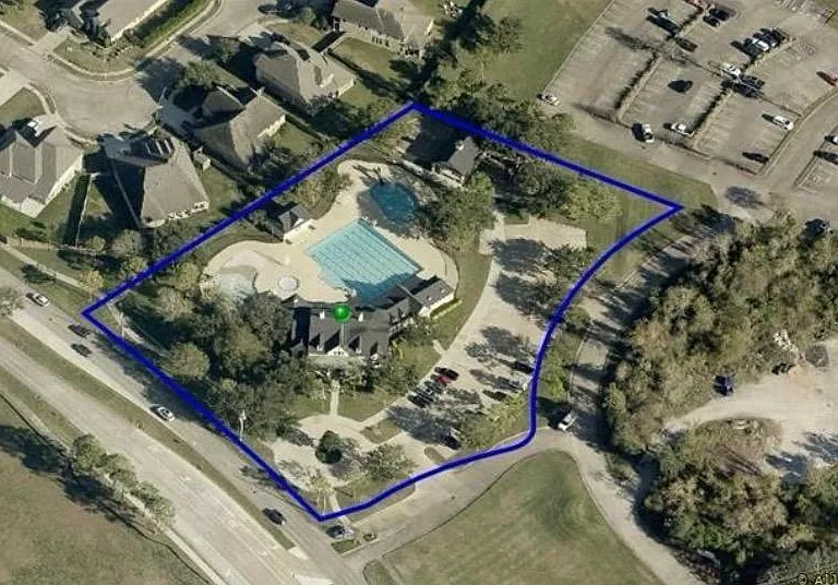 2207 Bayou Cove Ln — Photo 48
