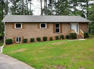 390 Pine L Dr, Buford, GA