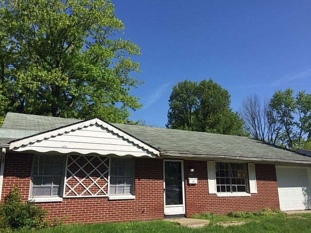 1st image of 9846 Maurine Dr