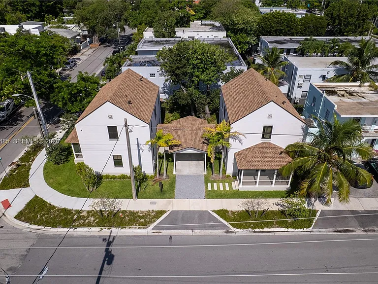 3620 Plaza St — Photo 21