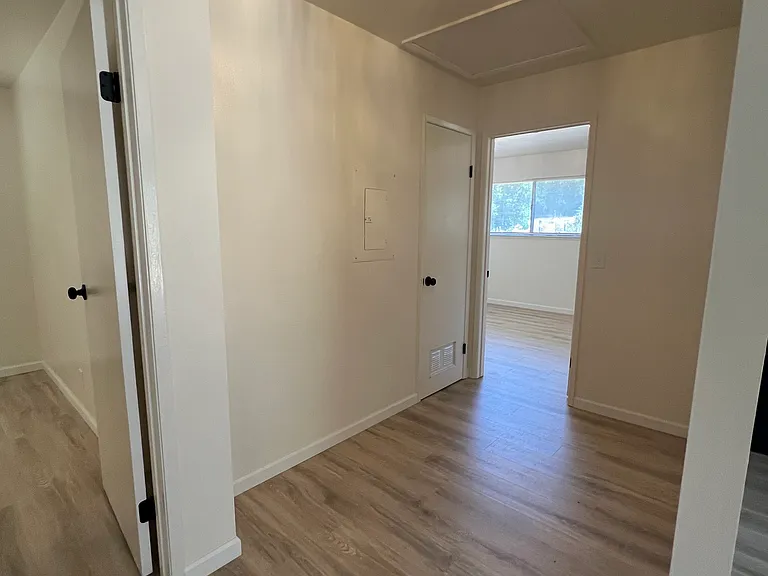 10125 Atascadero Ave #B — Photo 30