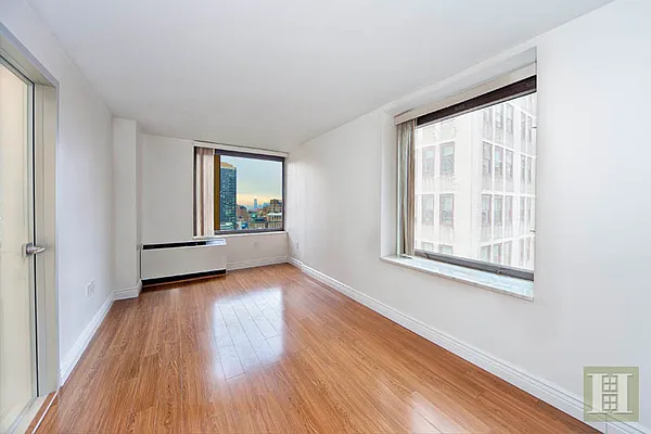 Rented by Halstead Real Estate | media 8