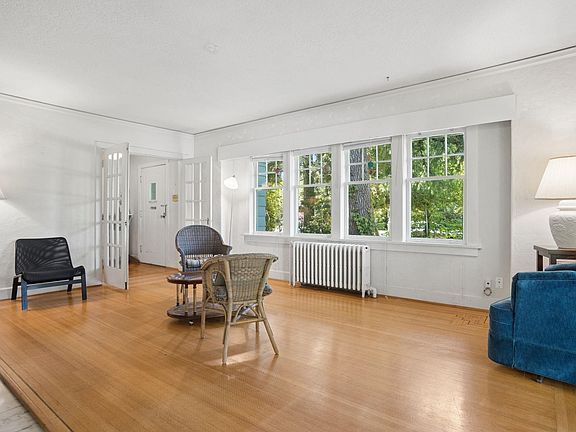 5th image of 1844 Acadia Rd