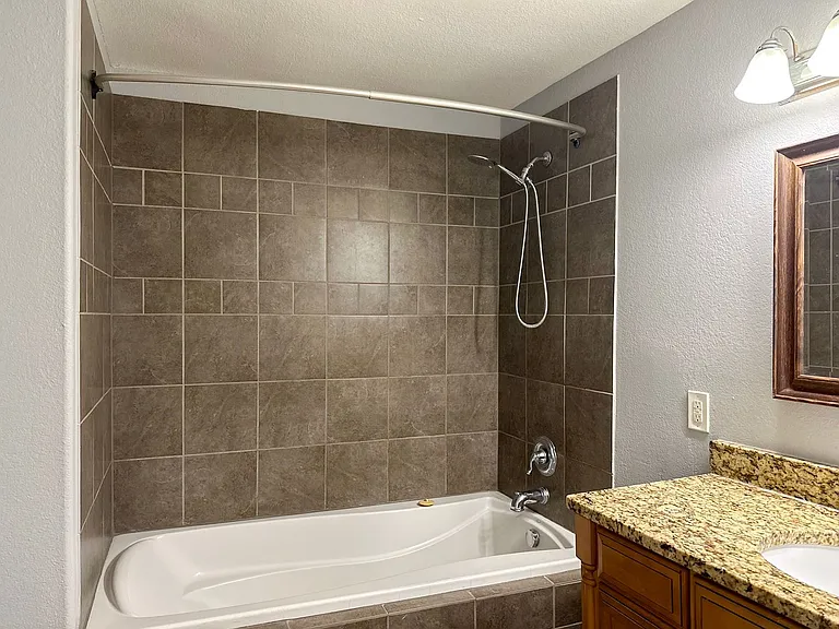 5214 Lane St — Photo 14