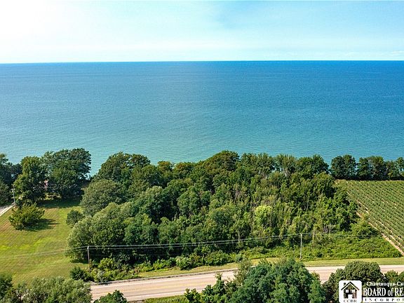 5th image of 10283 W Lake Rd