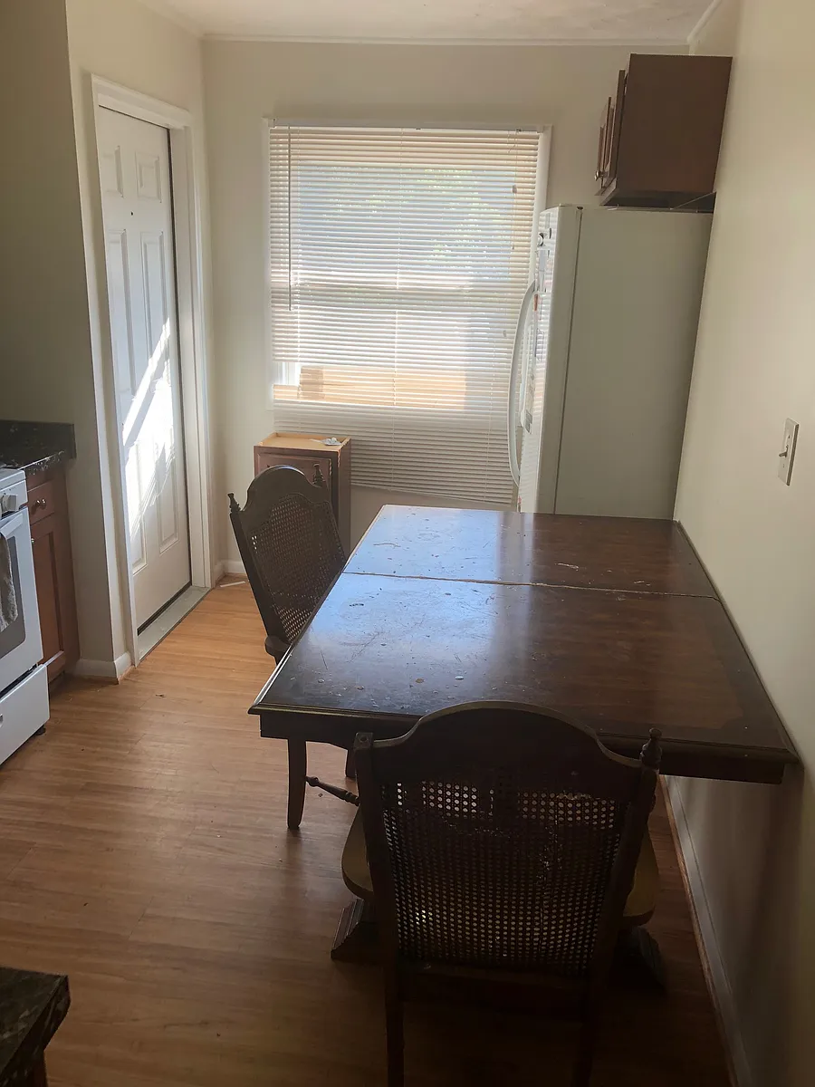 Building Photo - 9083 Meadow Heights Rd #6