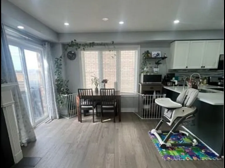 97 Periwinkle Dr — Photo 6