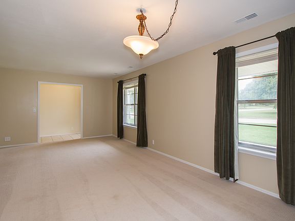 5th image of 1434 Lariat Dr