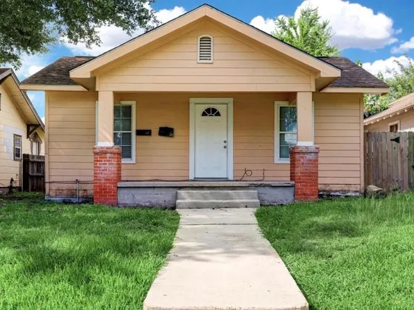 3303 Illinois St, Baytown, TX 77520