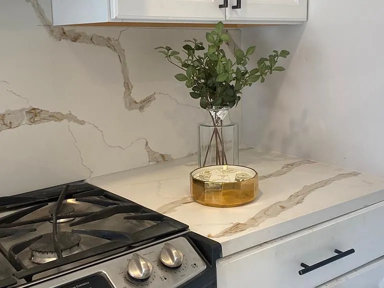 245 S Thurston Ave #5 — Photo 9