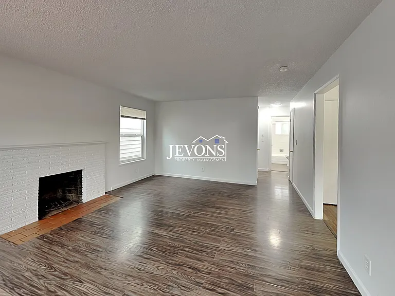 8330 Wabash Ave S #8330 — Photo 6