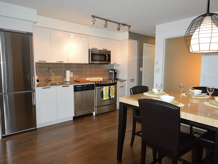 Fisgard St — Photo 10