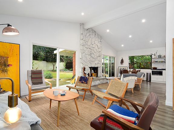 4th image of 4737 Topanga Canyon Blvd