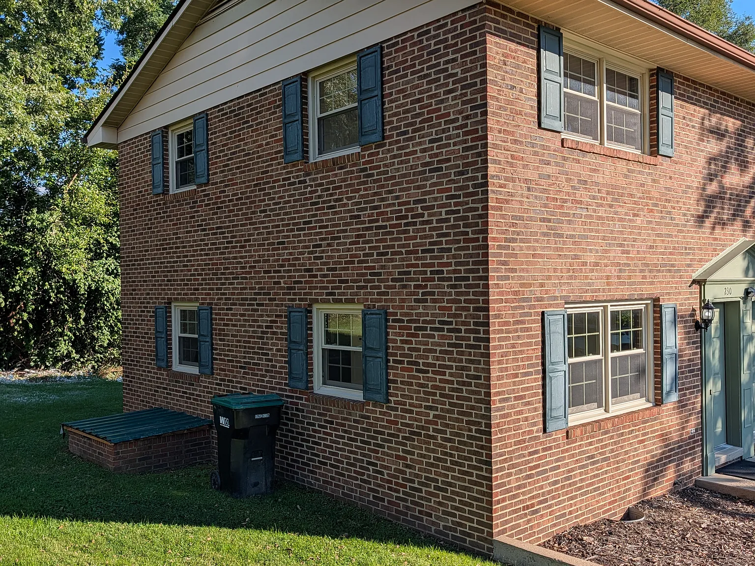 2 bed, 800 sqft, $1,250 — Photo 2
