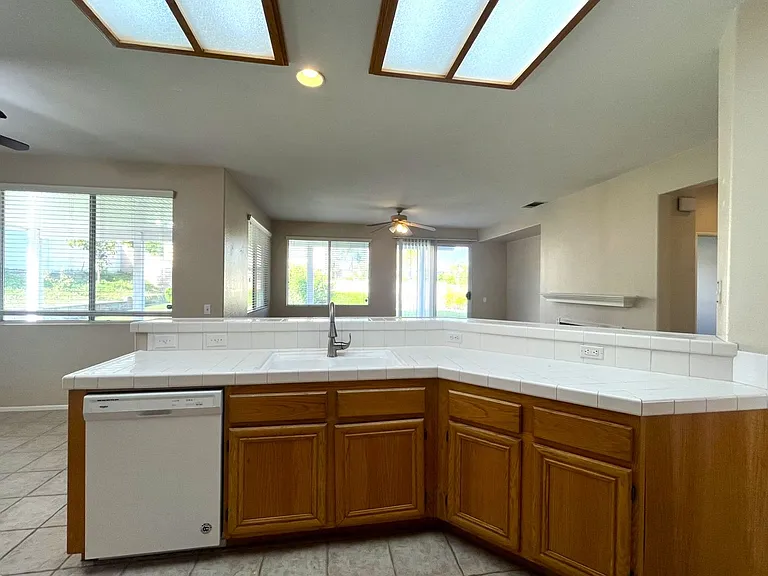4130 Prairie Dunes Dr — Photo 10