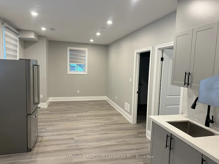 453 Thornborrow Ct #BASEMENT — Photo 7