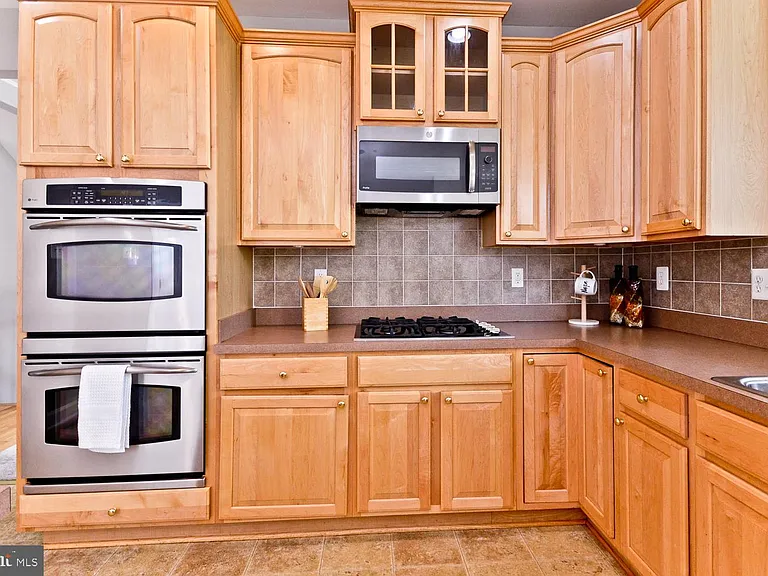 8006 Kingsmill Rd — Photo 18