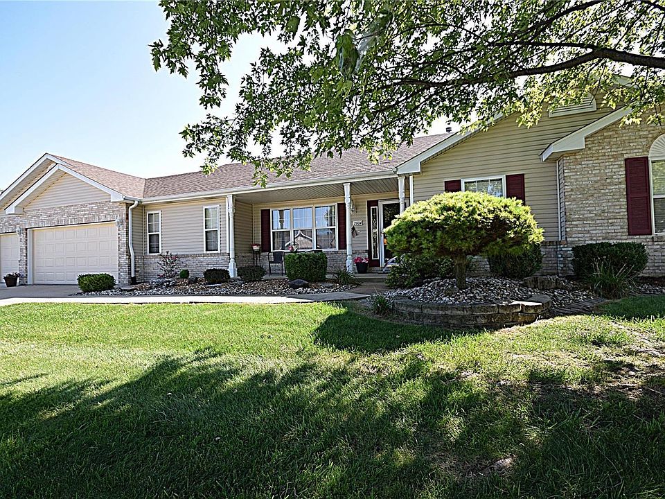 WELCOME TO THIS ONE OWNER CUSTOM ATRIUM RANCH