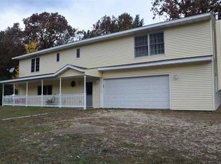 9561 Potts Rd, Almond, WI 54909