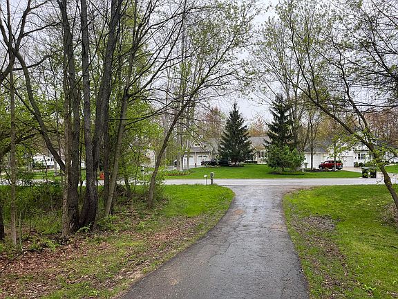3rd image of 7550 Sunfish Lake Ct NE