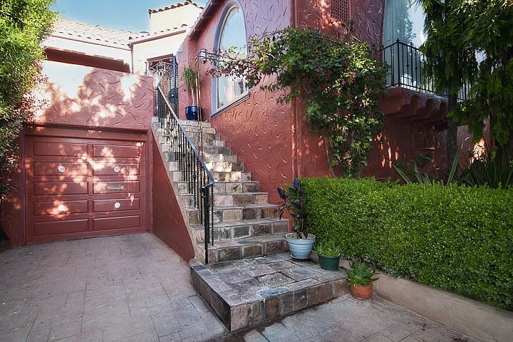 Lakewood Ave Home