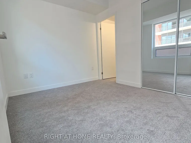 4010 Eglinton Ave W #520 — Photo 8