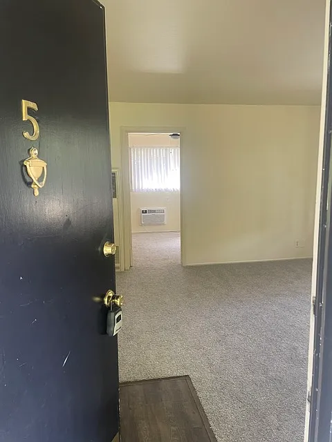 1418 Sutterville Rd #5