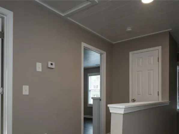 402 Vickery St, Hartwell, GA 30643