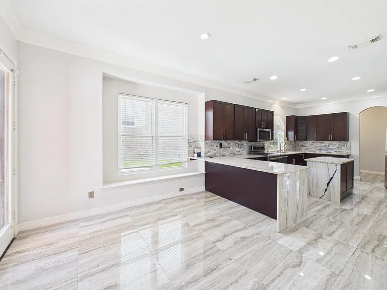 6206 Canyon Run Ct — Photo 11
