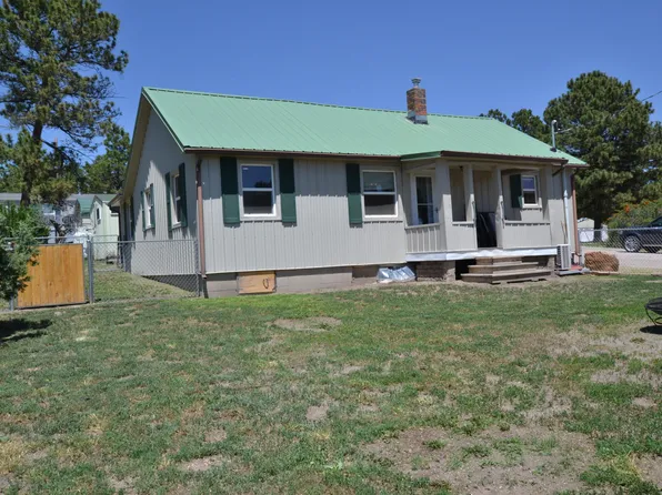 903 N Wood St, Newcastle, WY 82701