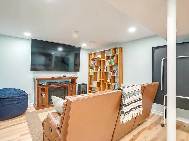 68 Skunk Hollow Ln #B — Photo 8
