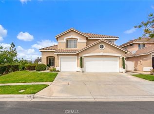908 N Temescal Cir, Corona, CA 92879