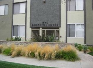 1640 Brockton Ave APT 18, Los Angeles, CA 90025
