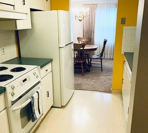 5th image of 65 Guilford Ln APT 4