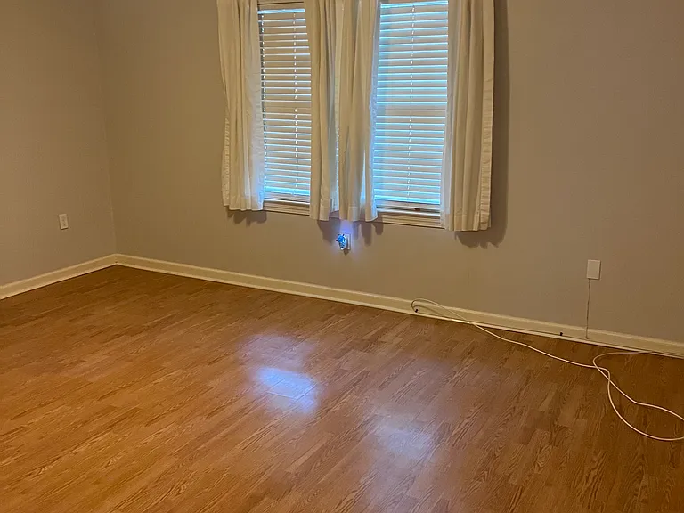 4900 Claycut Rd #26 — Photo 3